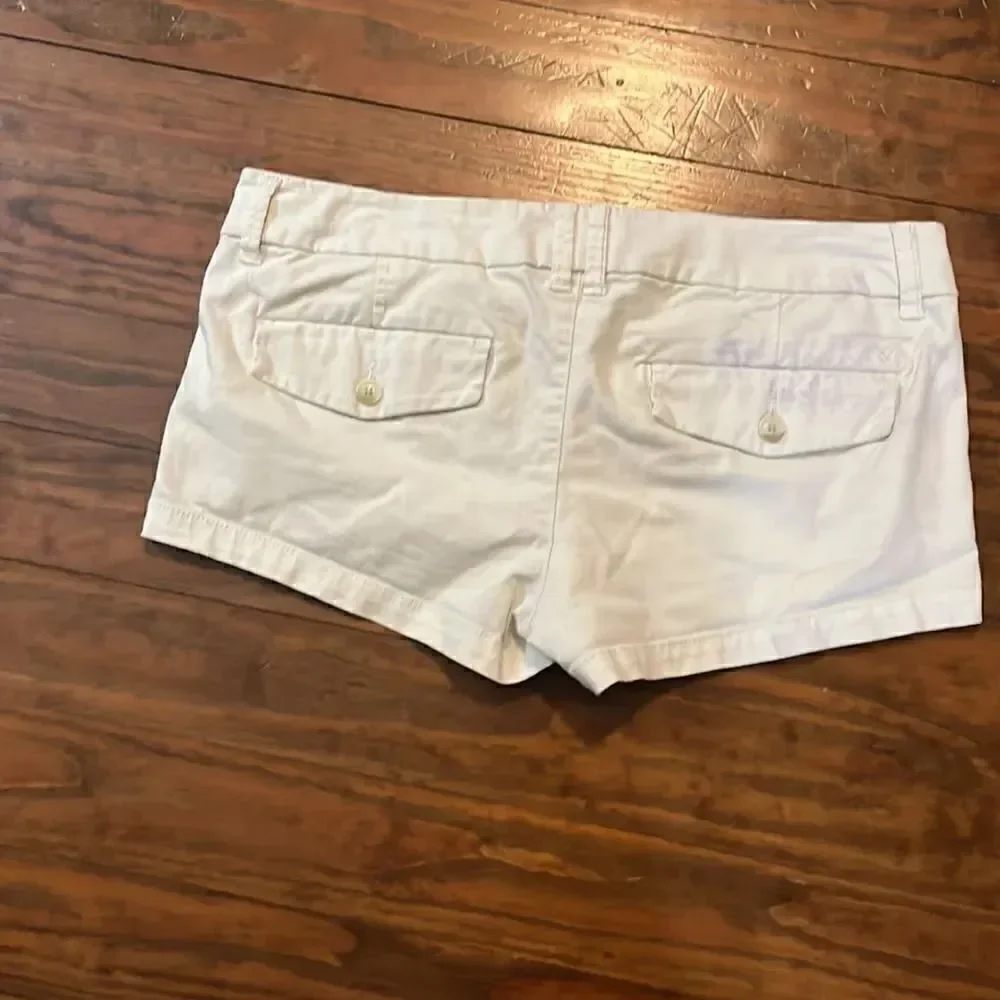 American Eagle Outfitters very good